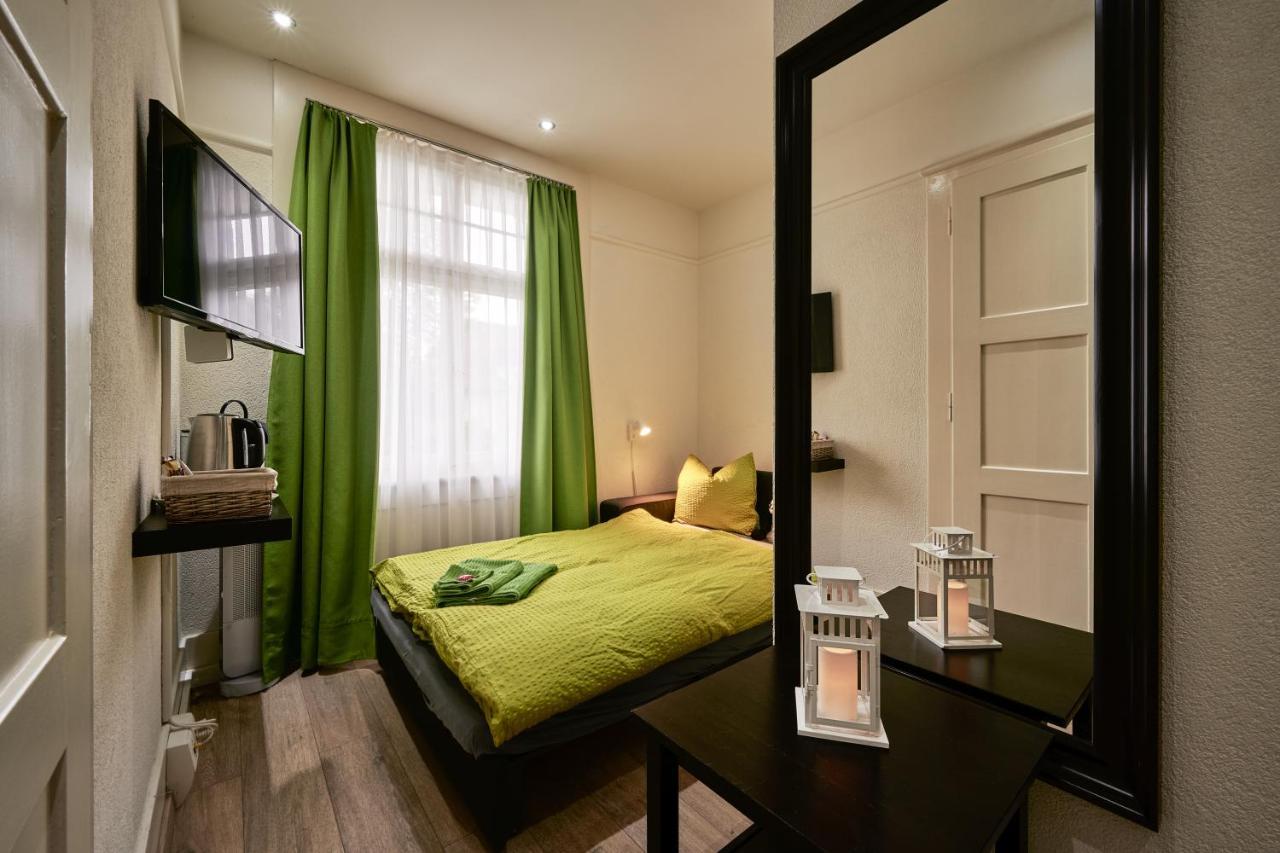 Max Aviation Villa & Apartments Берн Экстерьер фото