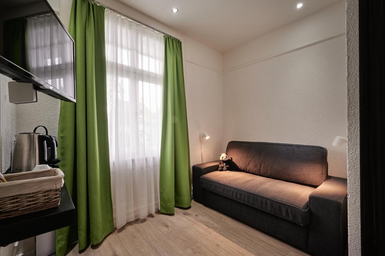 Max Aviation Villa & Apartments Берн Экстерьер фото
