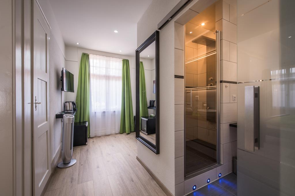 Max Aviation Villa & Apartments Берн Экстерьер фото