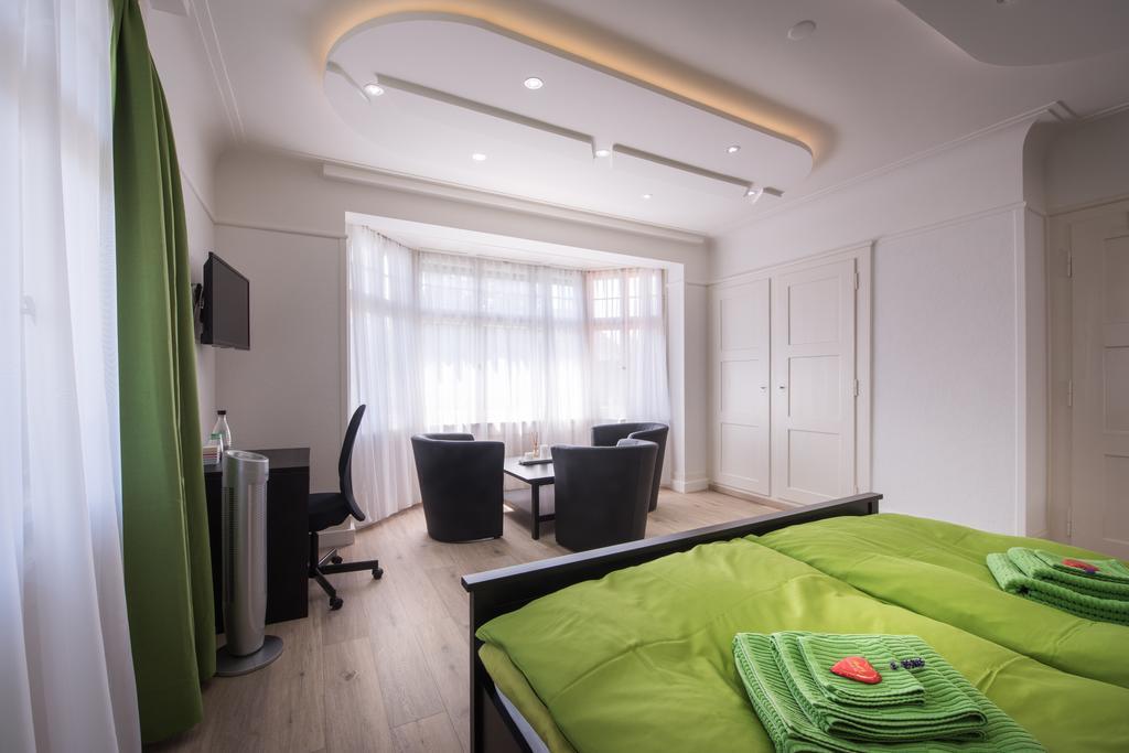 Max Aviation Villa & Apartments Берн Экстерьер фото