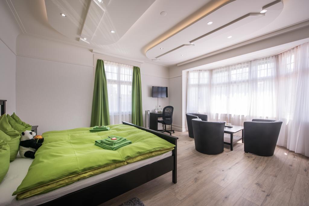 Max Aviation Villa & Apartments Берн Экстерьер фото