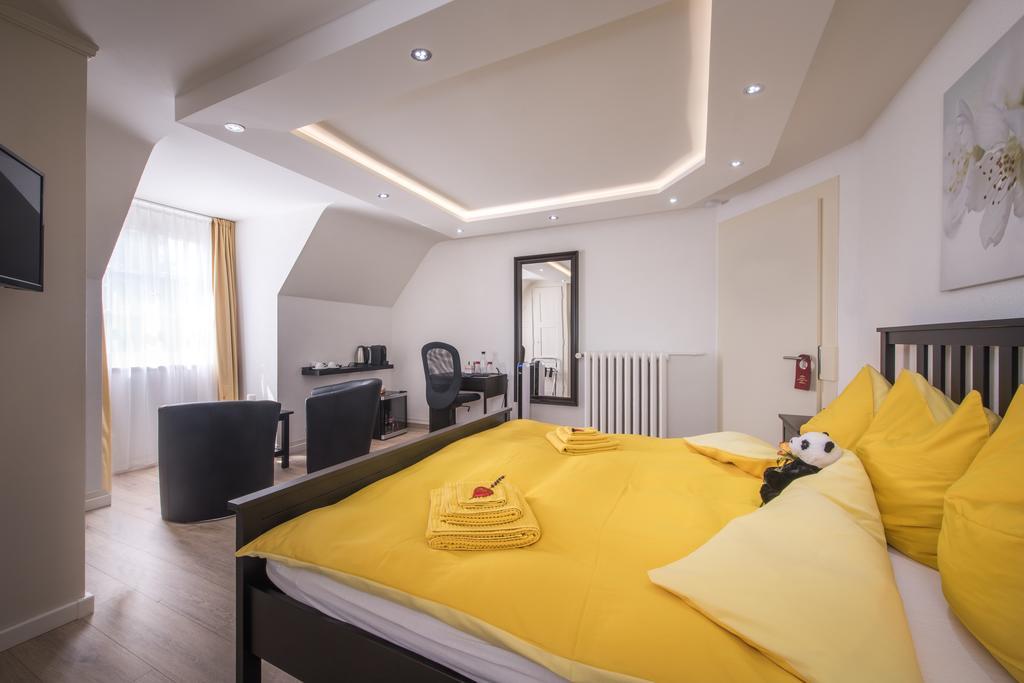 Max Aviation Villa & Apartments Берн Экстерьер фото