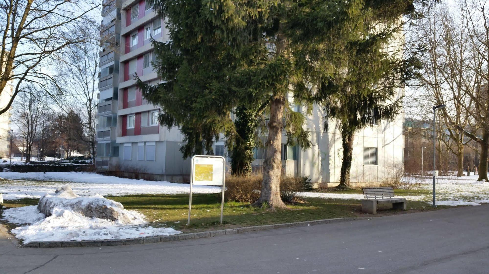Max Aviation Villa & Apartments Берн Экстерьер фото